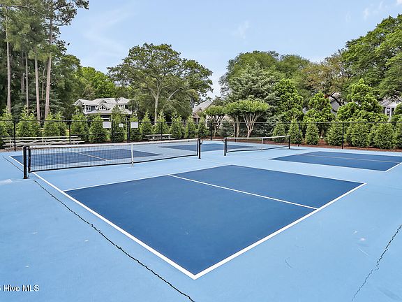 5th image of 3167 Fairway 3 Court SW