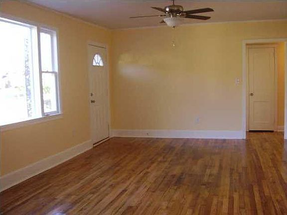 4th image of 1327 Bexley St
