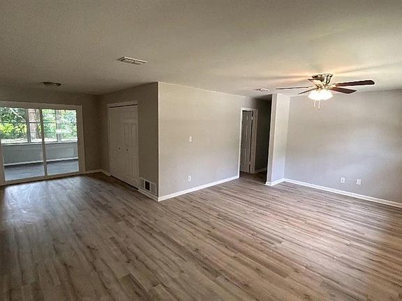 2nd image of 20260 SW 80TH PLACE ROAD