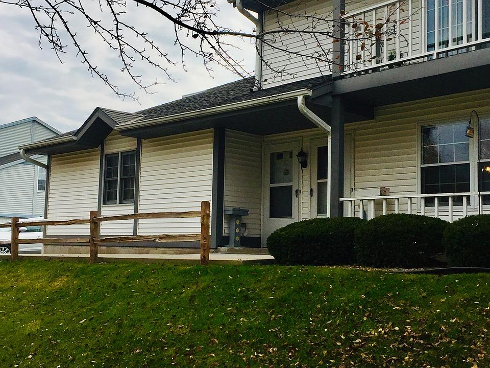1st image of 610 Barrington Ct APT C