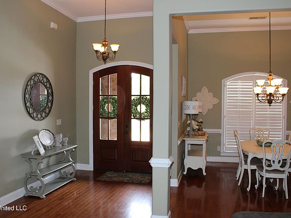 4th image of 3510 Holsten Creek Dr
