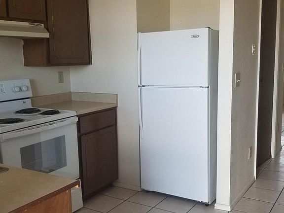 3rd image of 735 E Dana Ave APT 201