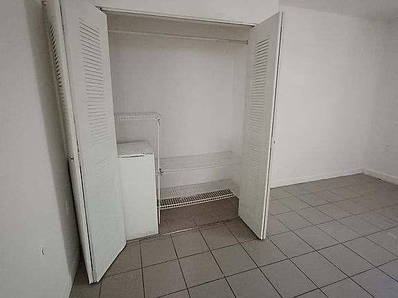 2nd image of 250 NW South River Dr APT 202