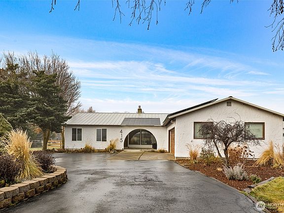 3rd image of 415 S Matthews Road