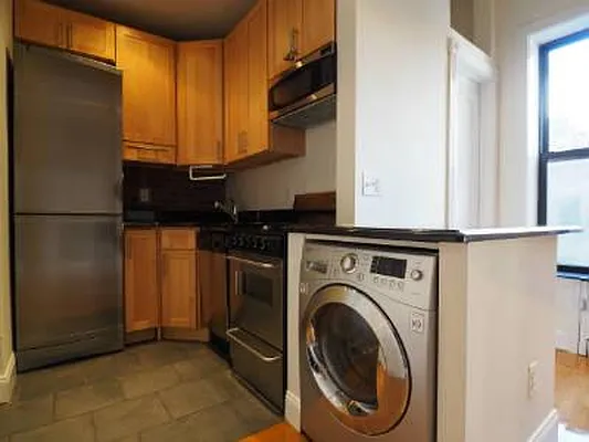 Rented by Centennial Properties NY | media 9