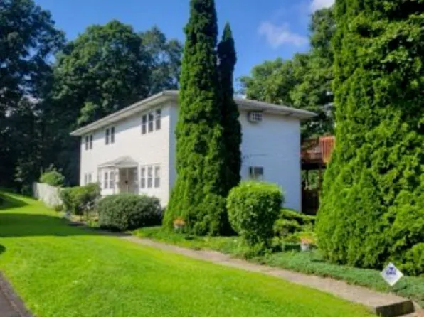 24 Cedar Avenue, Waterbury, CT 06705
