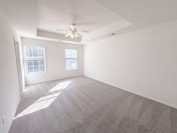 3rd image of 9325 Ayscough Rd