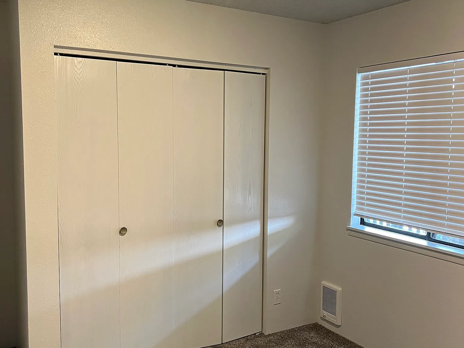 2 bed, $1,200 — Photo 2