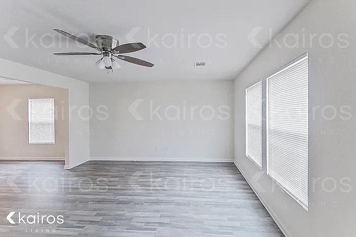 15601 Briar Forest Dr — Photo 2