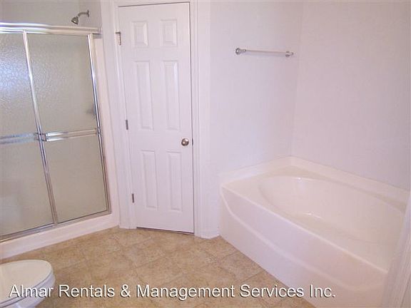 5th image of 2883 S Haberland Blvd