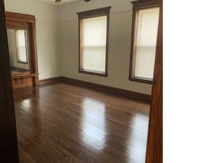 4556 S Prairie Ave #1, Chicago, IL 60653