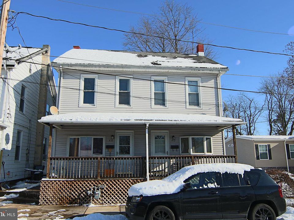 2nd image of 410 Allen St