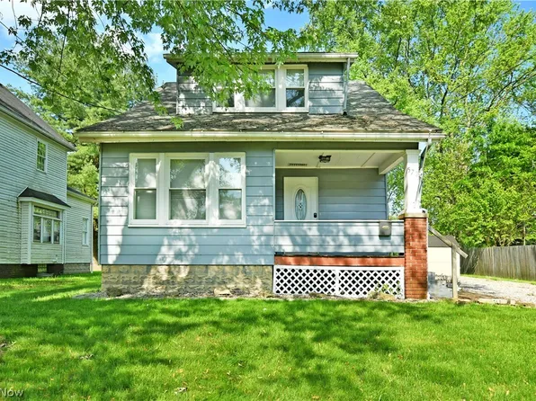 572 Ward Ave, Niles, OH 44446