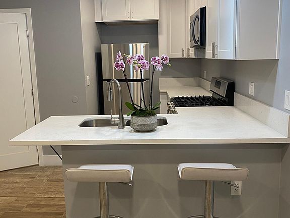 2nd image of 2137 S 41st St #B