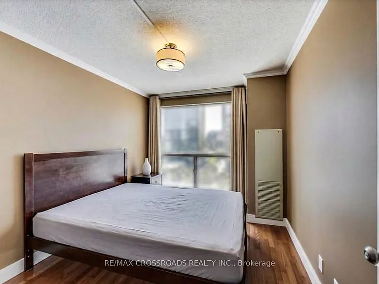 298 Jarvis St #706 — Photo 5