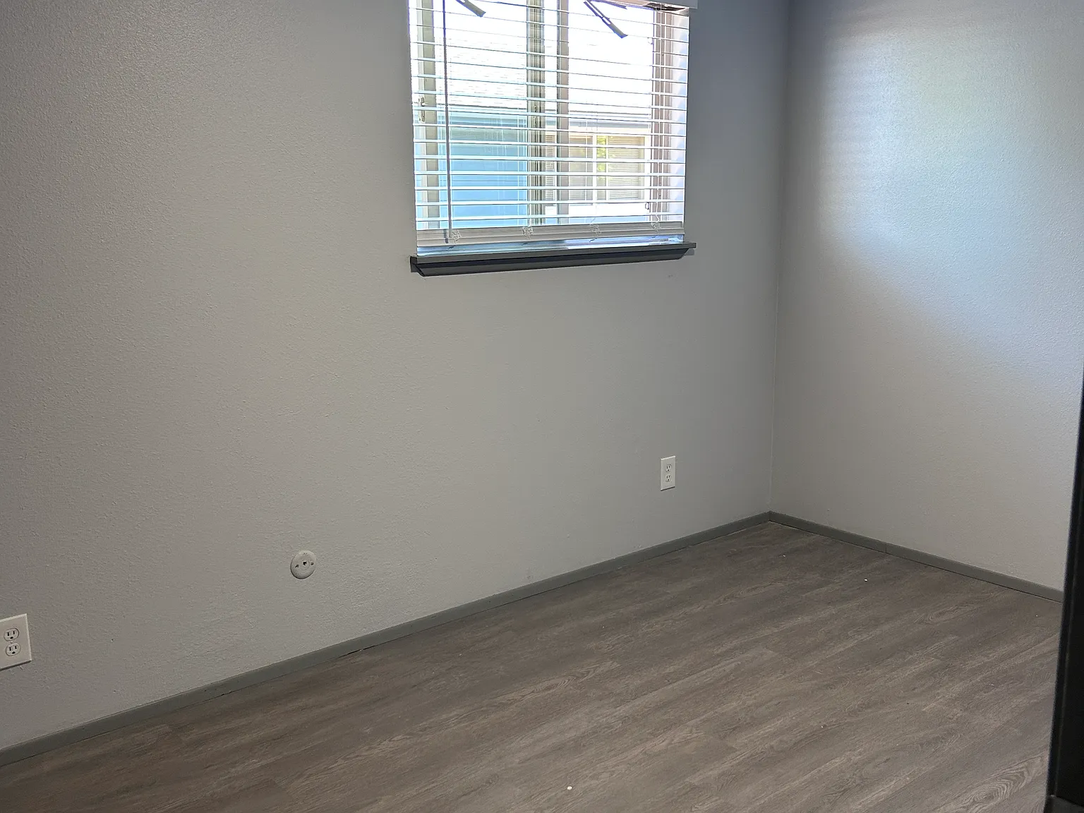2 bed, 850 sqft, $1,350 — Photo 4