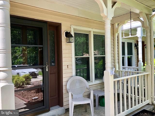 2nd image of 950 Riversedge Cir