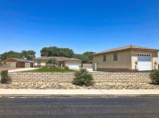 39485 Mountain View Rd, Yermo, CA 92398