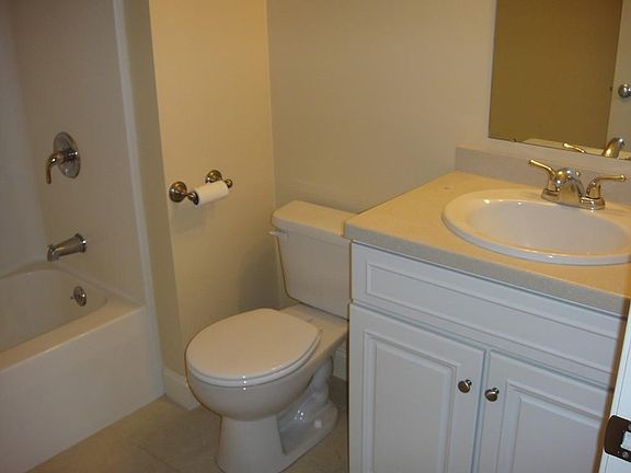 4th image of 545 Page St Unit 305