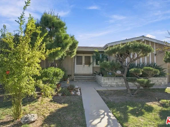 23214 Vanowen St, West Hills, CA 91307