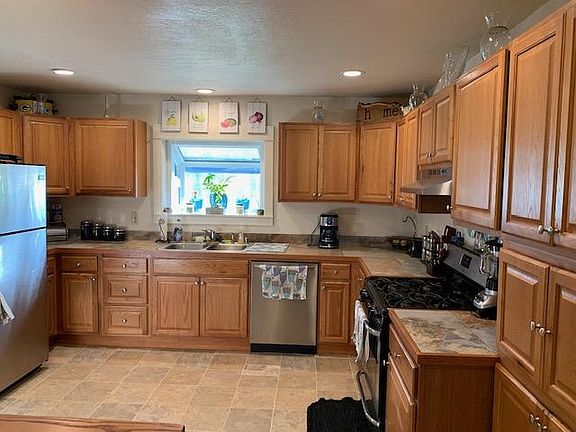4th image of 3400 Southwood Dr