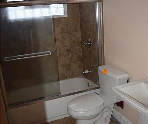 4th image of 5051 Clarice Dr