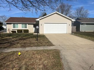 2810 Rachel Rd, Champaign, IL 61822