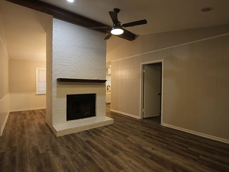 11681 County Road 167 — Photo 2