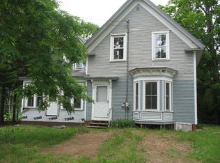 74 Water St, Monson, ME 04464