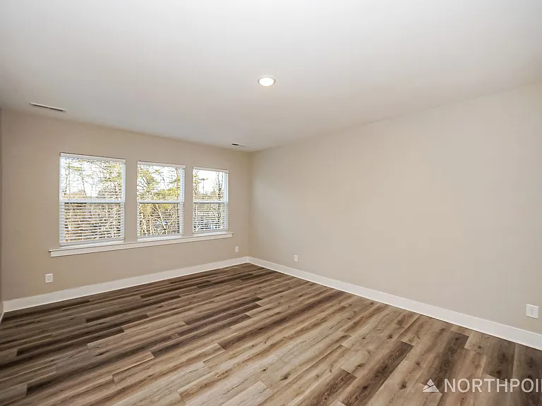120 Glencoe Ln #103 — Photo 8
