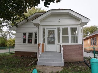 120 Wisconsin Ave, Waukegan, IL 60085