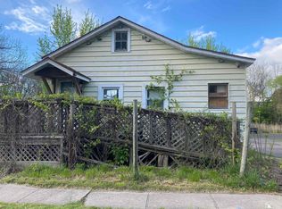 330 Nelson St, Adrian, MI 49221