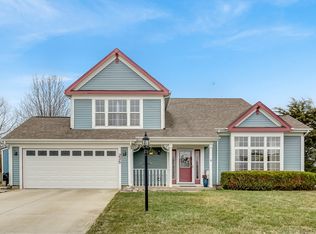 235 Mayflower Ln, Bartlett, IL