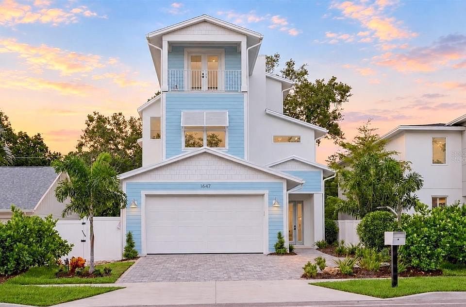1st image of 1647 SIESTA DRIVE