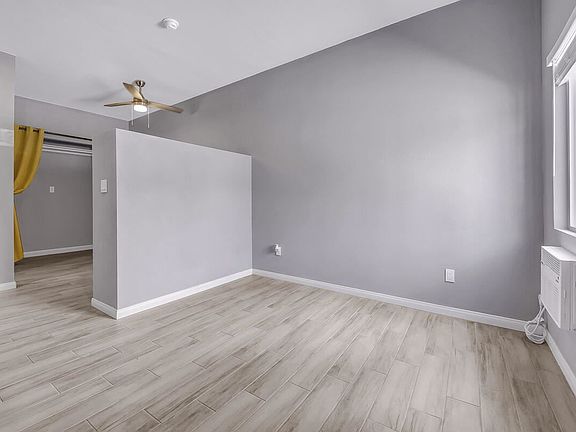 4th image of 53860 Avenida Herrera #B