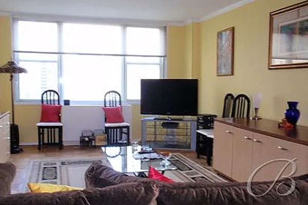 Sold by Bellmarc Realty | media 19