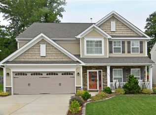 2576 Leighswood Dr, Winston Salem, NC 27106
