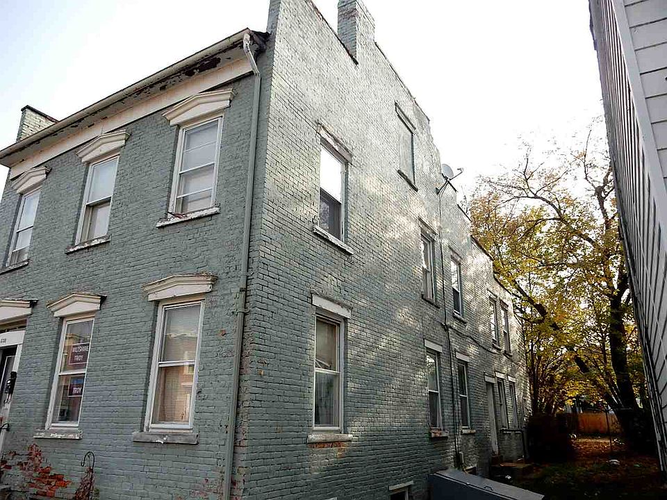2nd image of 638 4th Ave