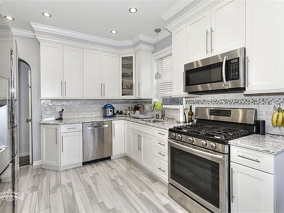 2nd image of 2280 E 29th St #1
