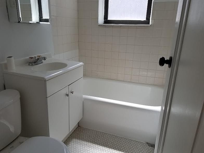 1st image of 5244 S Drexel Ave APT 1W