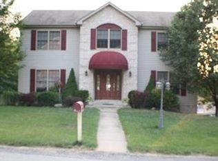212 Apple Hill Dr, Delmont, PA