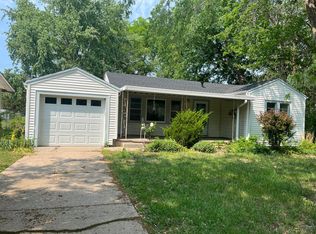 218 W 24th Ave, Hutchinson, KS 67502