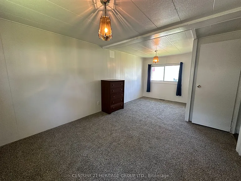 11 Maple Ct — Photo 18