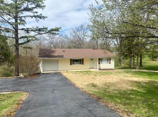 697 Highway At, Villa Ridge, MO 63089