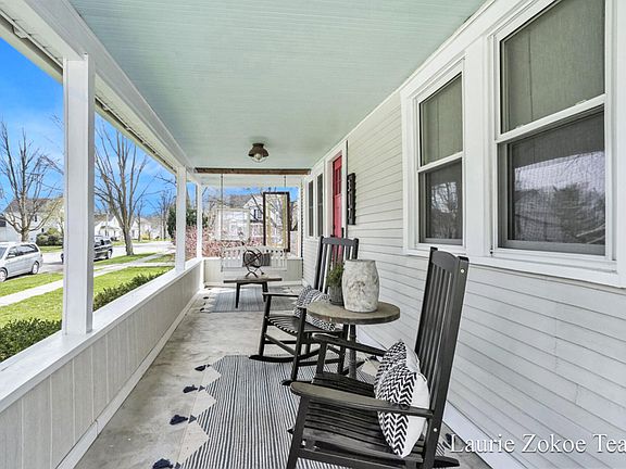 3rd image of 317 Pleasant Ave