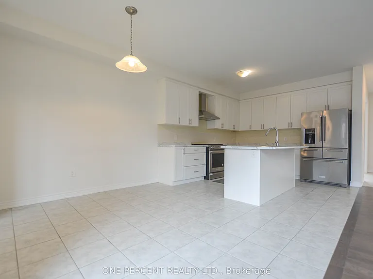 19838 Leslie St — Photo 12