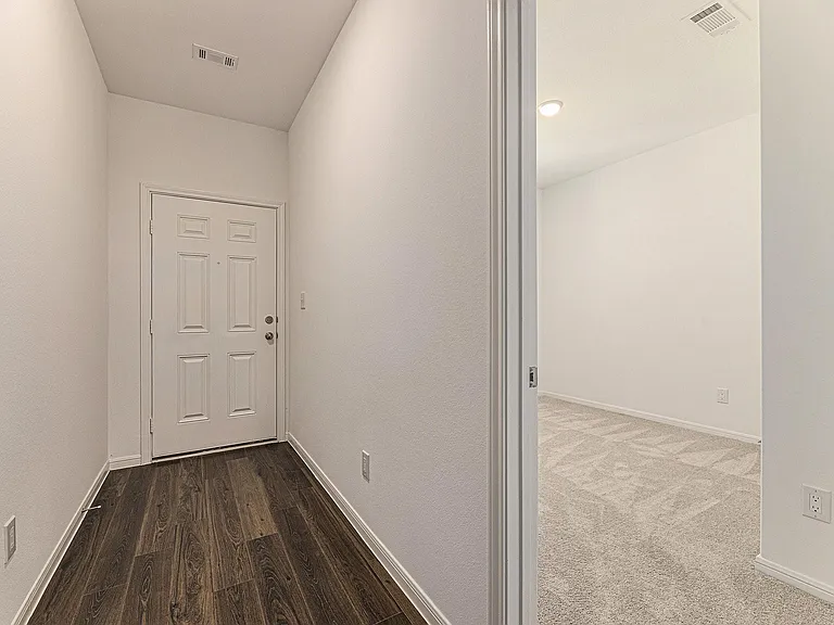 235 Pine Cavern Dr — Photo 8