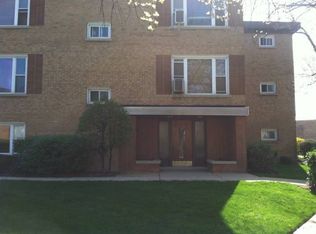 6807 N Northwest Hwy, Chicago, IL 60631