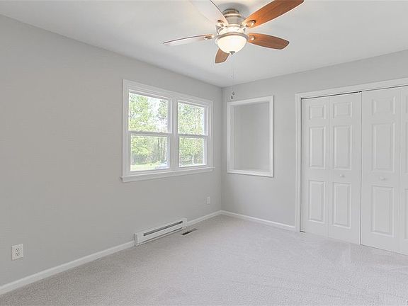 5th image of 19105 Andrews Dr