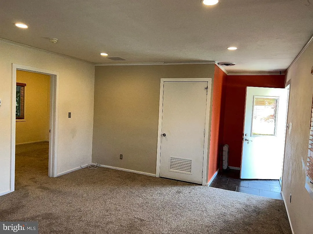 1 bed, 1.0 bath, 425 sqft, $2,000 — Photo 2